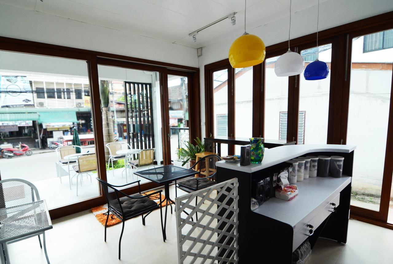 Lanna Thai Hostel Чиангмай Экстерьер фото